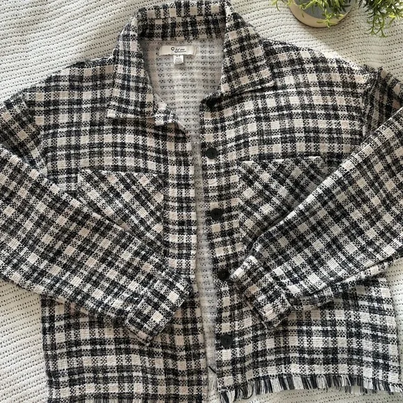 Plaid Textured Tweed Jacket - Picture 3 of 6